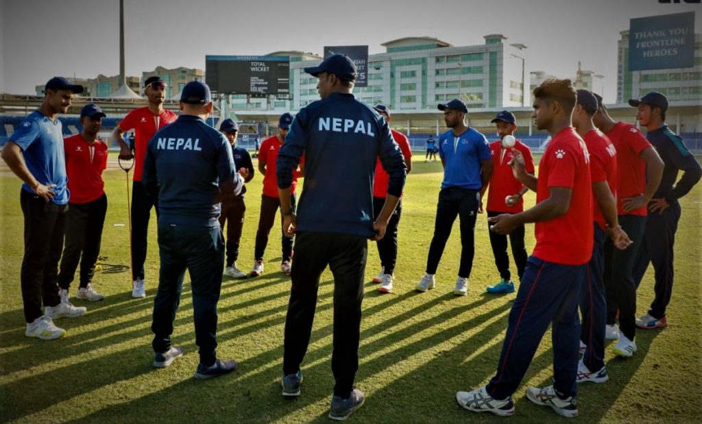 नेपालविरुद्ध टस जितेर बंगलादेश ब्याटिङ गर्दै