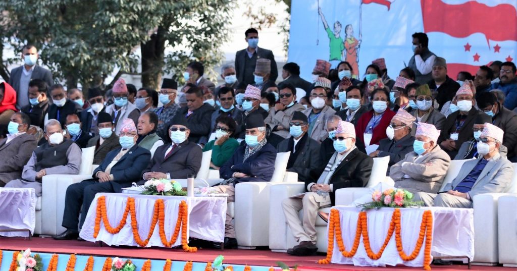 केही रोचक र अधिक घोचक काँग्रेस महाधिवेशनको मञ्चमा देखिएका दृश्य