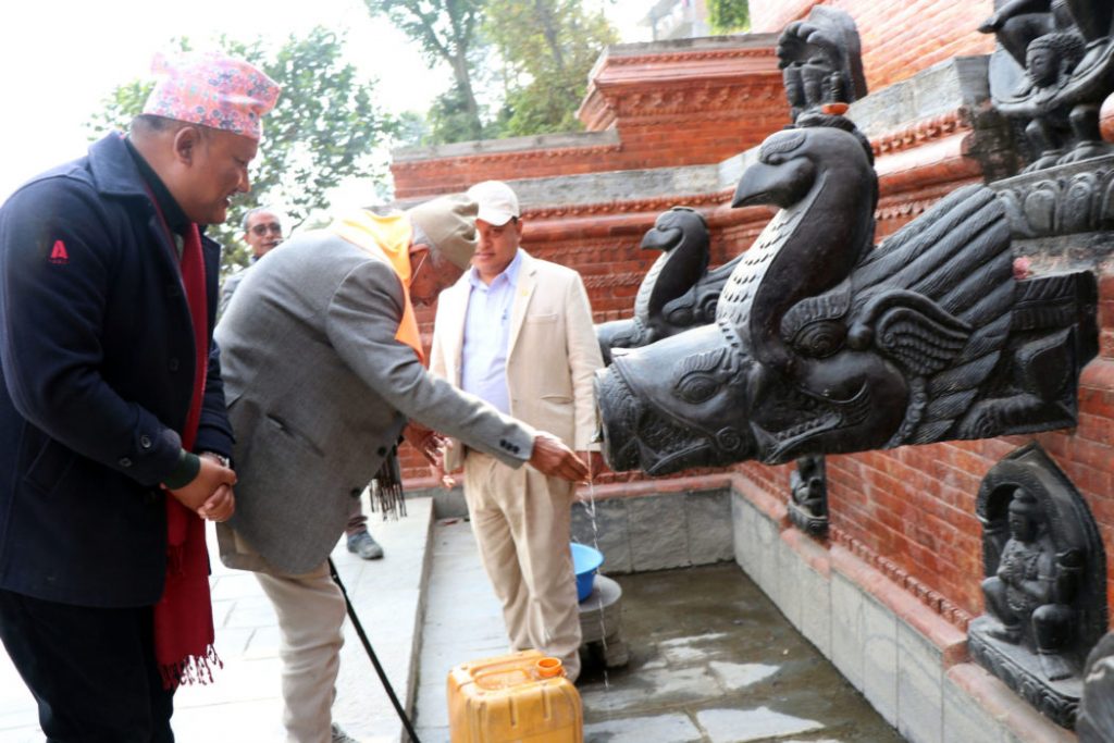 ढुङ्गेधाराको कथा भगिरथ राजासँग जोडिएको छ