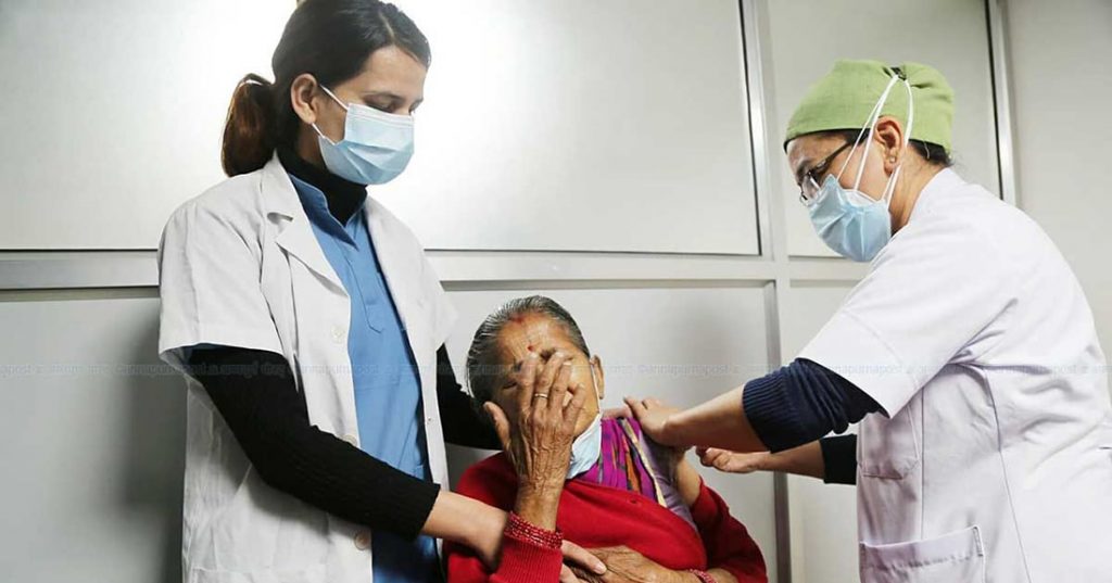 माघको पहिलो साताबाट कोभिड–१९ विरुद्धको तेस्रो डोज लगाइने