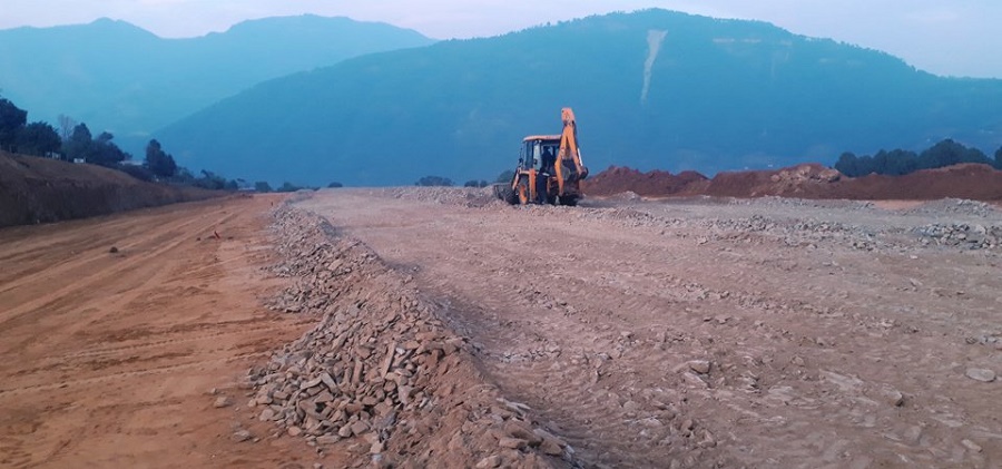 कालोपत्रमै अल्झियो बलेवा विमानस्थल