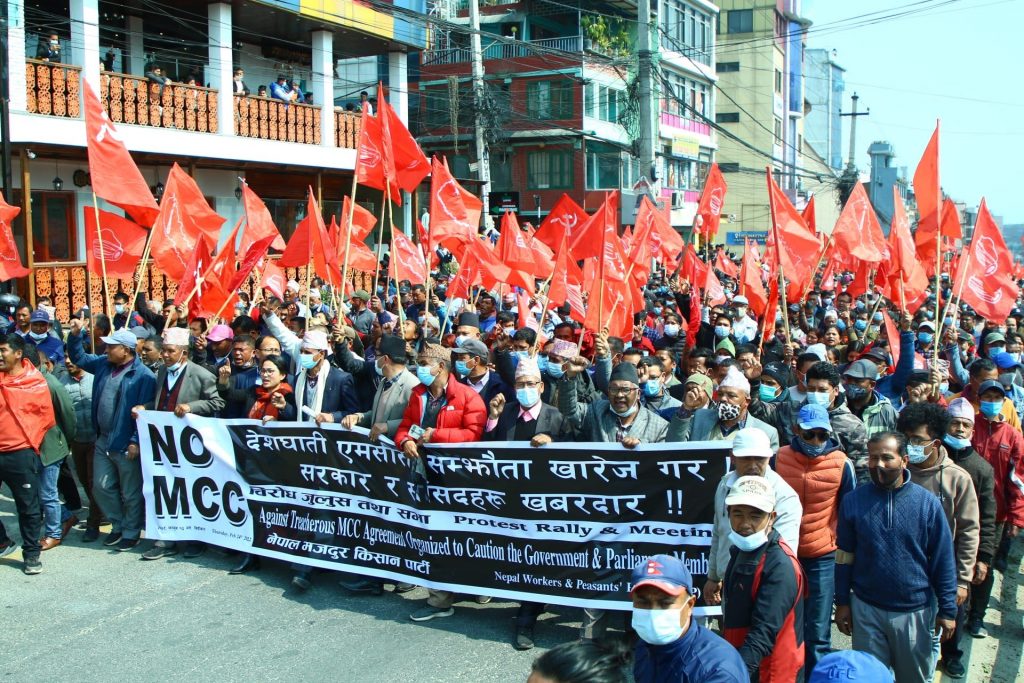 जनताको नेता र प्रधानमन्त्री भए एमसीसी च्यातेर फाल्न सांसद सुवालको आग्रह