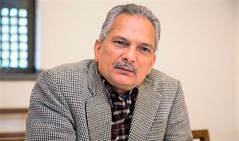 प्रचण्डले सत्ता छाडेकै राम्रोः बाबुराम image