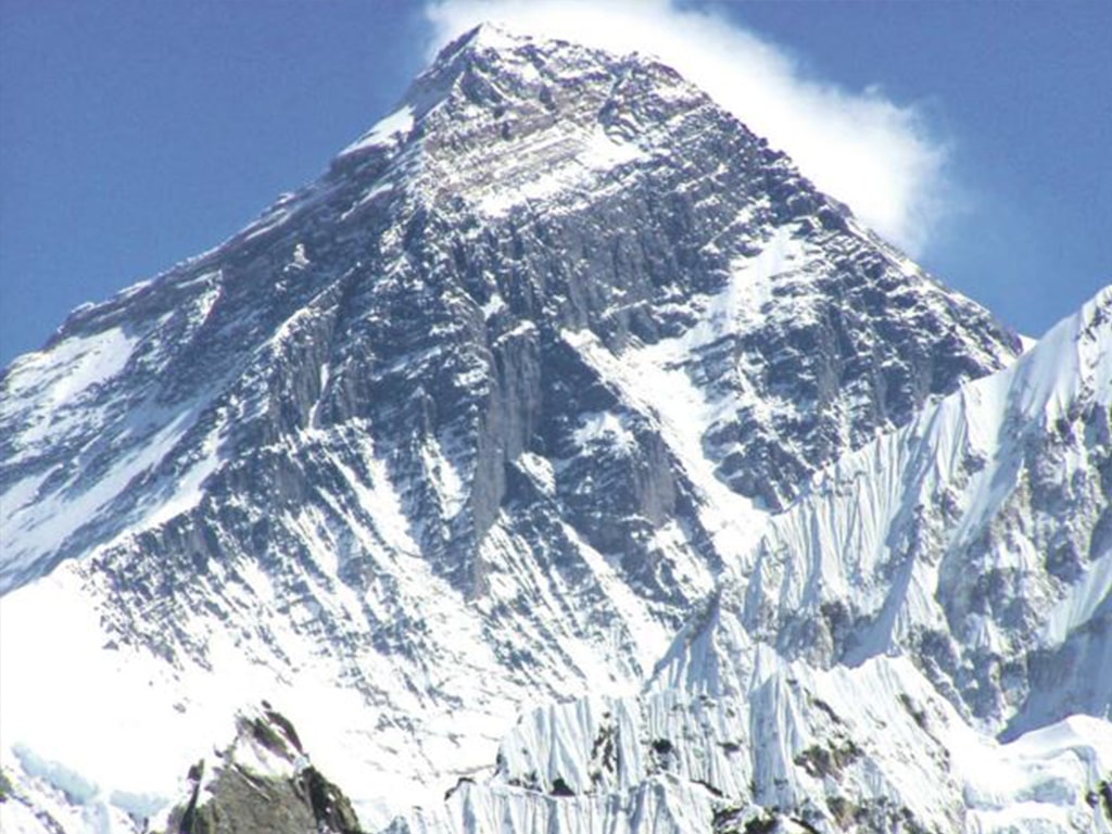 साउथ कोल ग्लासियर पग्लिने क्रम बढ्यो