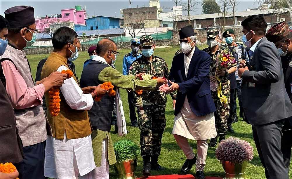 वीरगन्ज पुगेर प्रधानमन्त्री देउवा भने, ‘चुनावमा होमिनुस्’