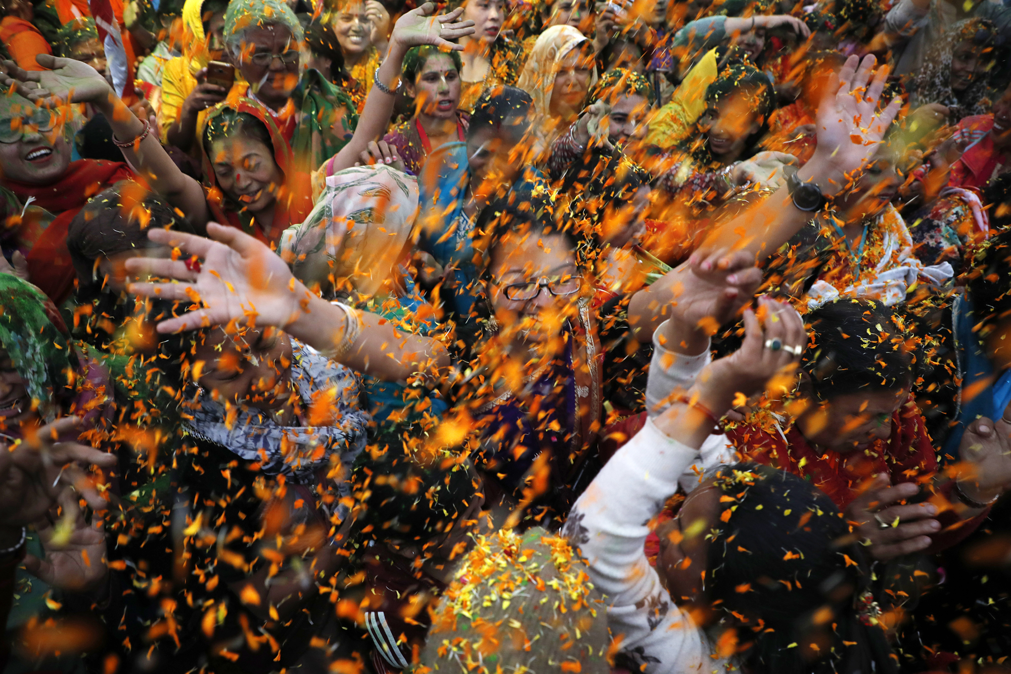 तराईमा आज होली हर्षोल्लासका साथ मनाइँदै image