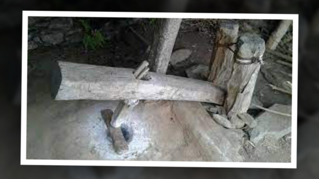 ढिकी–ओखलमा धान कुटने प्रचलन हराउँदै