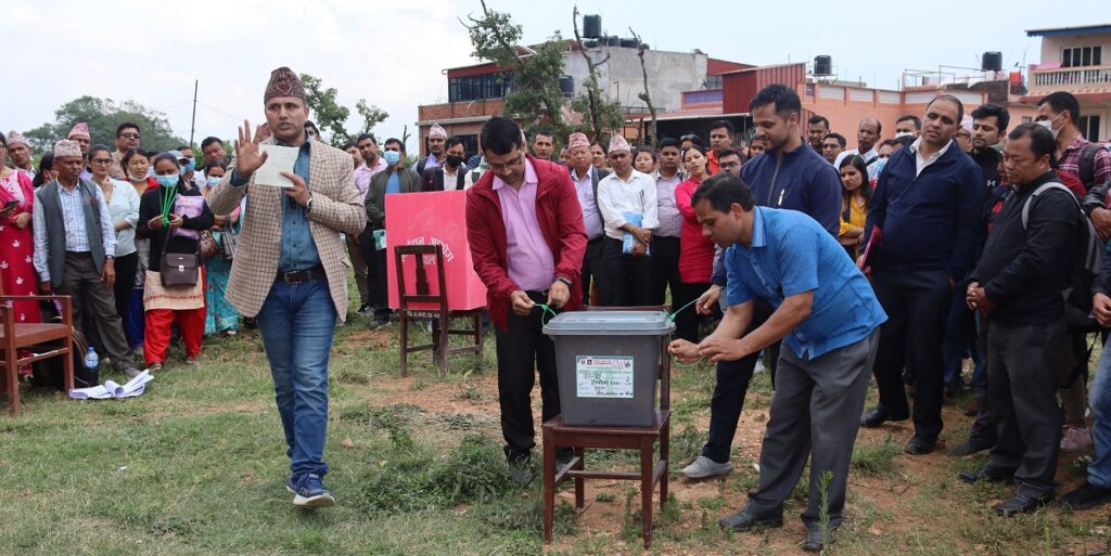 पाल्पामा शान्त वातावरणमा मतदान
