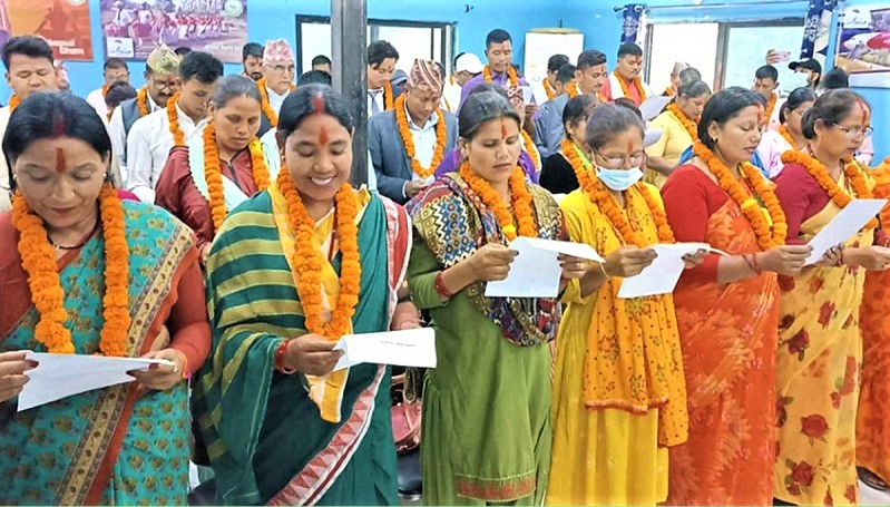 पालिकामा प्रमुख र उपप्रमुखमा १४ हजार ४०२ जना महिला निर्वाचित image
