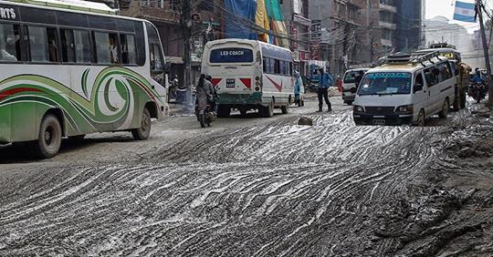 यातायात क्षेत्रमा समस्यै समस्या image