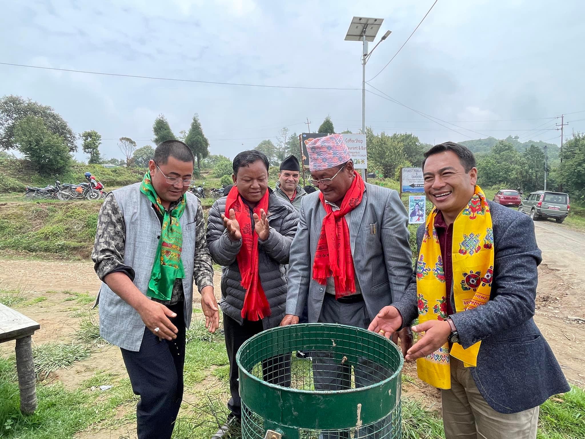 विश्व वातावरण दिवसको अवसरमा नगरकोटमा वृक्षारापण (फोटो फिचर) image