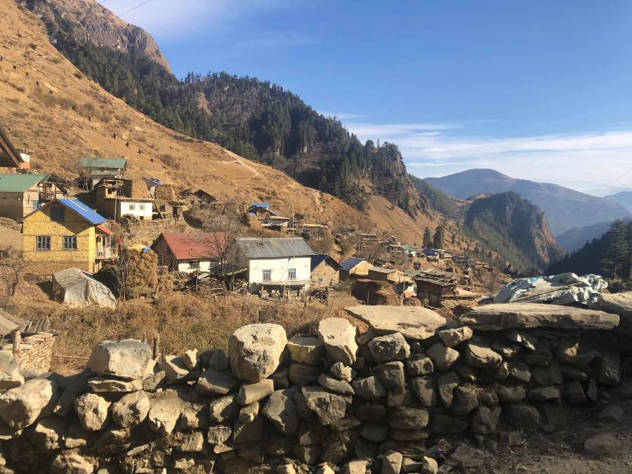 सांसदको प्रश्न : हिमाली र दुर्गम पहाडी जिल्लालाई विभेद किन ?