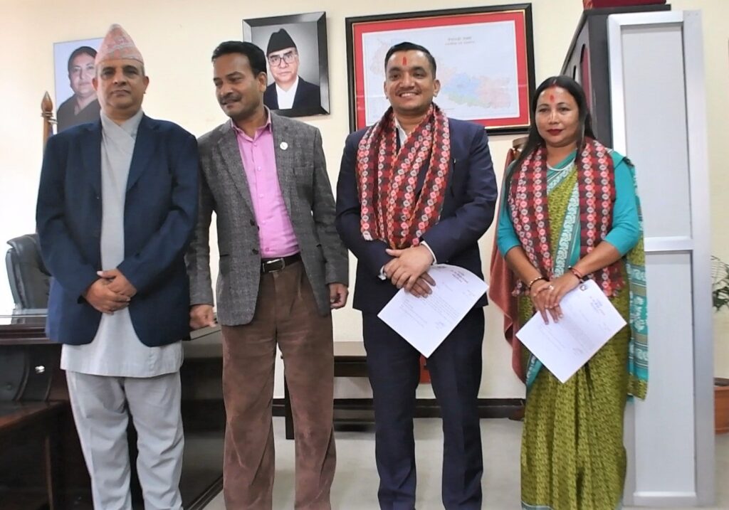 फाप्ला अन्तर्राष्ट्रिय क्रिकेट मैदान पूर्वाधार निर्माण विकास समिति अध्यक्षमा सुवास शाही र सदस्यमा कल्पना दियाकोटी नियुक्त