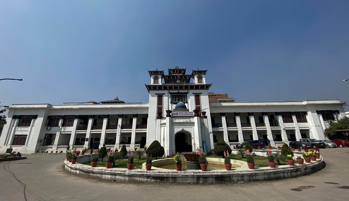 विद्युतीय मतदानयन्त्रको प्रबन्ध गरिदिन सरकारलाई निर्वाचन आयोगको आग्रह image