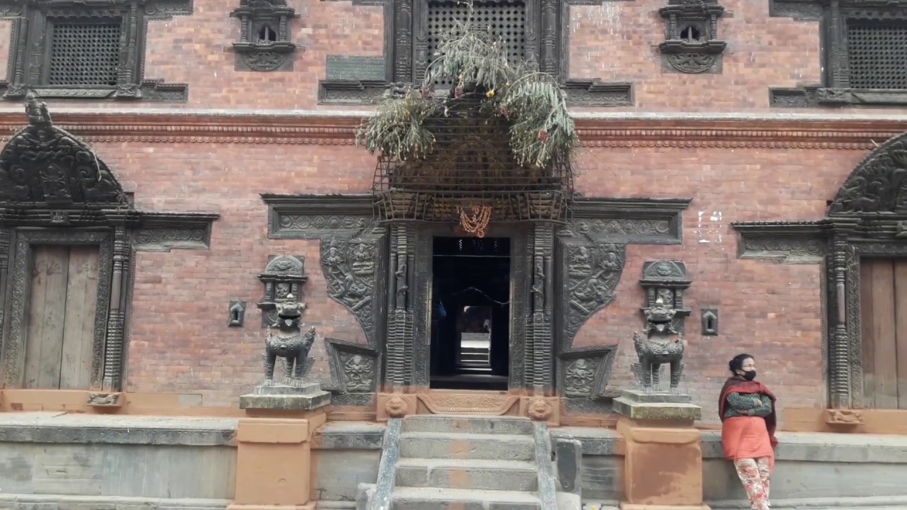 नवदुर्गा मन्दिरमा दर्शनार्थीको घुइँचो image
