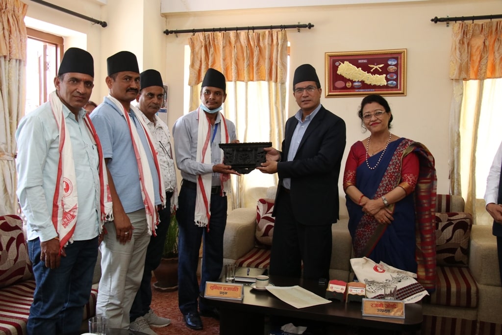 भक्तपुर नगरमा घोडाघोडी नगरपालिकाका जनप्रतिनिधिको अवलोकन भ्रमण image