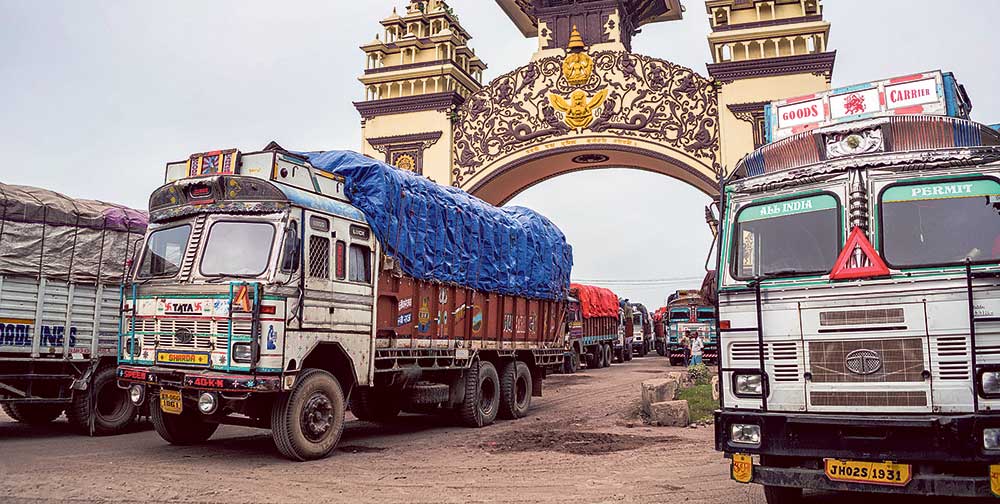 आयात धेरै निर्यात कम हुँदा कसरी धान्छ अर्थतन्त्रले ? image