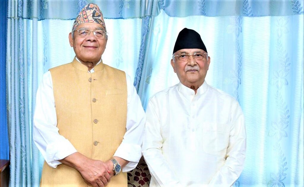 पुनः ओलीलाई मुसार्दै वामदेव गौतम