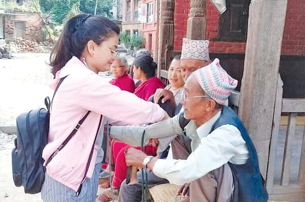 चन्द्रागिरिमा ‘घरदैलो नर्स सेवा’