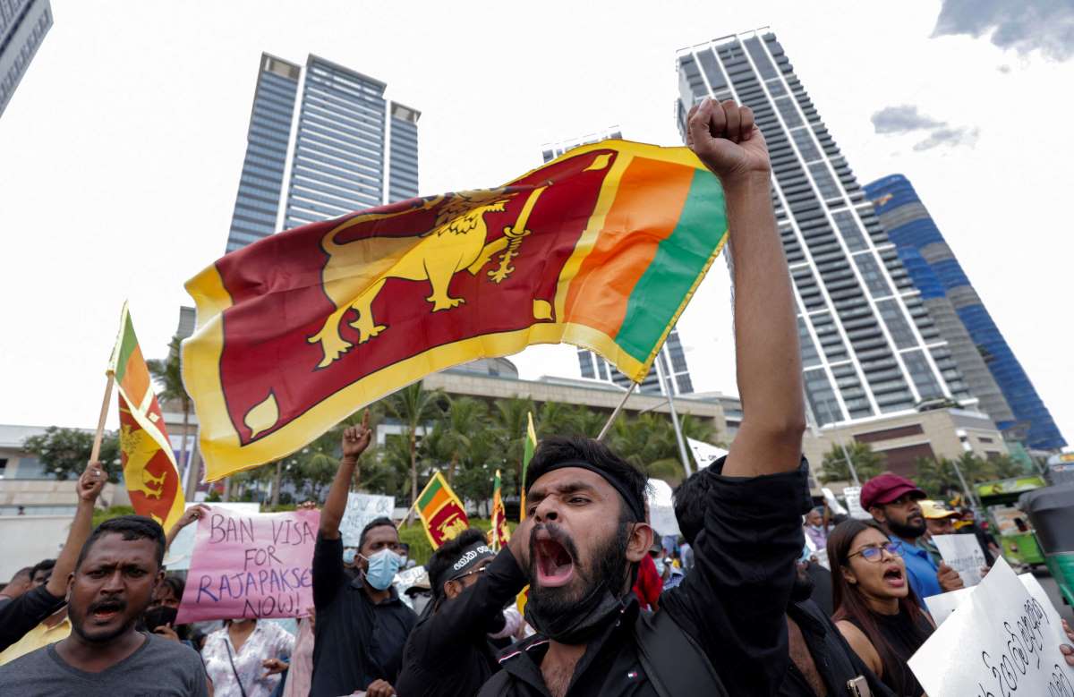 सङ्कटग्रस्त श्रीलङ्काको आर्थिक सङ्कुचन आठ प्रतिशतले बढ्ने चेतावनी image