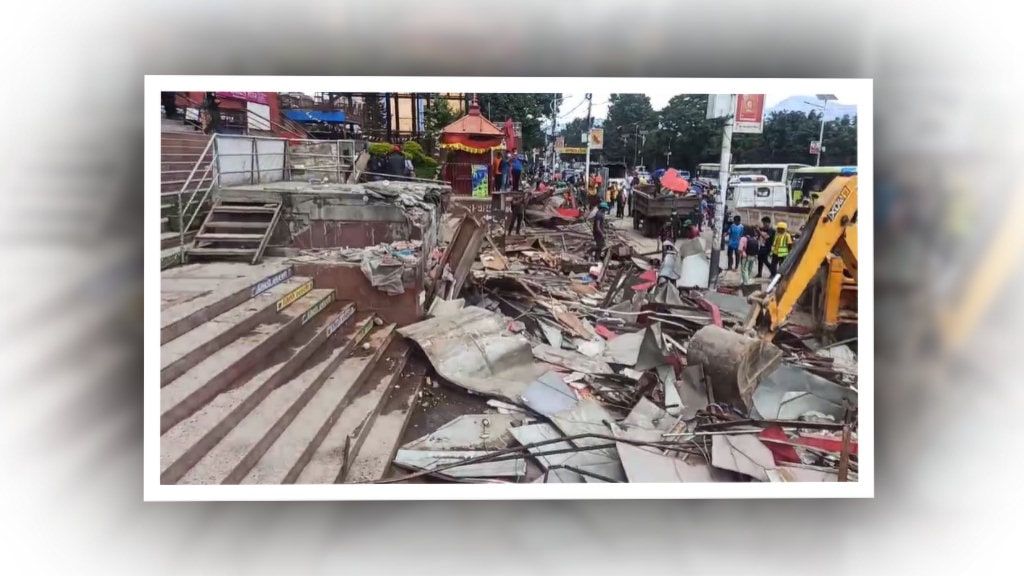 काठमाण्डौ महानगरपालिकाका मेयर शाह एक्शनमा, भत्काए अवैध संरचना image