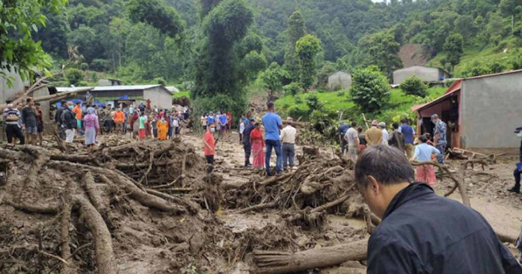 पहिराले घर पुरिँदा एकको मृत्यु, एक घाइते