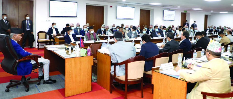 सबै मन्त्री र सचिवहरूसँग प्रधानमन्त्रीले गरे छलफल, आयोजना कार्यान्वयन छरितो गर्न निर्देशन image