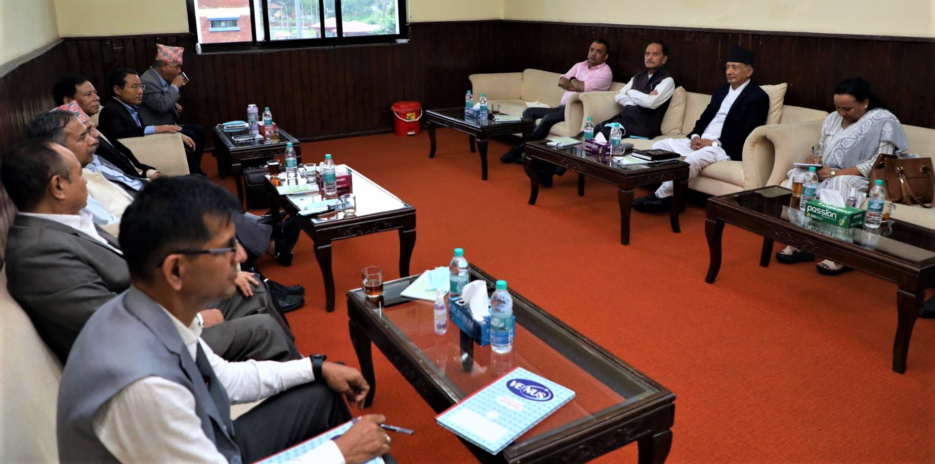 गठबन्धनको बैठक बस्दै, सिट बाँडफाँड टुंगो लगाउने image