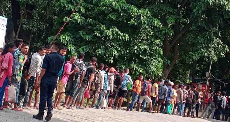 भारतबाट घर फर्किनेको नाकामा घुइँचो