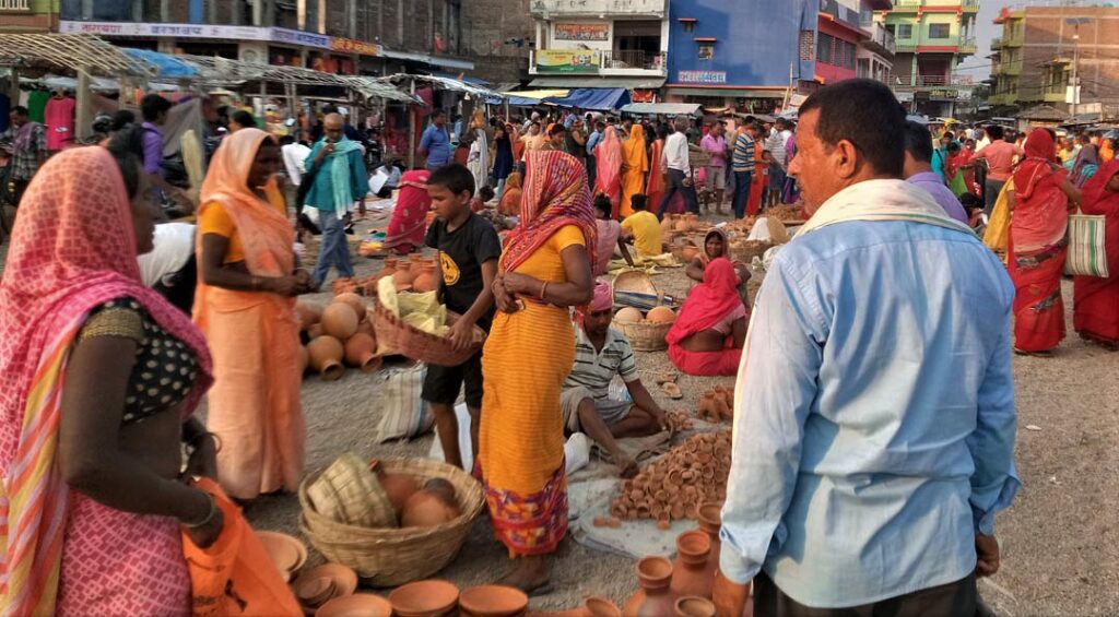 गौशाला बजारमा ठगिँदै उपभोक्ता