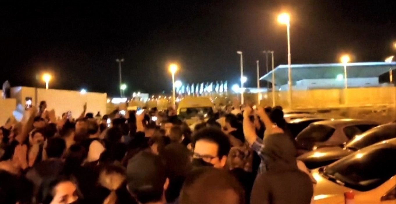 इरानमा सरकारी दमन, बालबालिकासहित १० को मृत्यु image