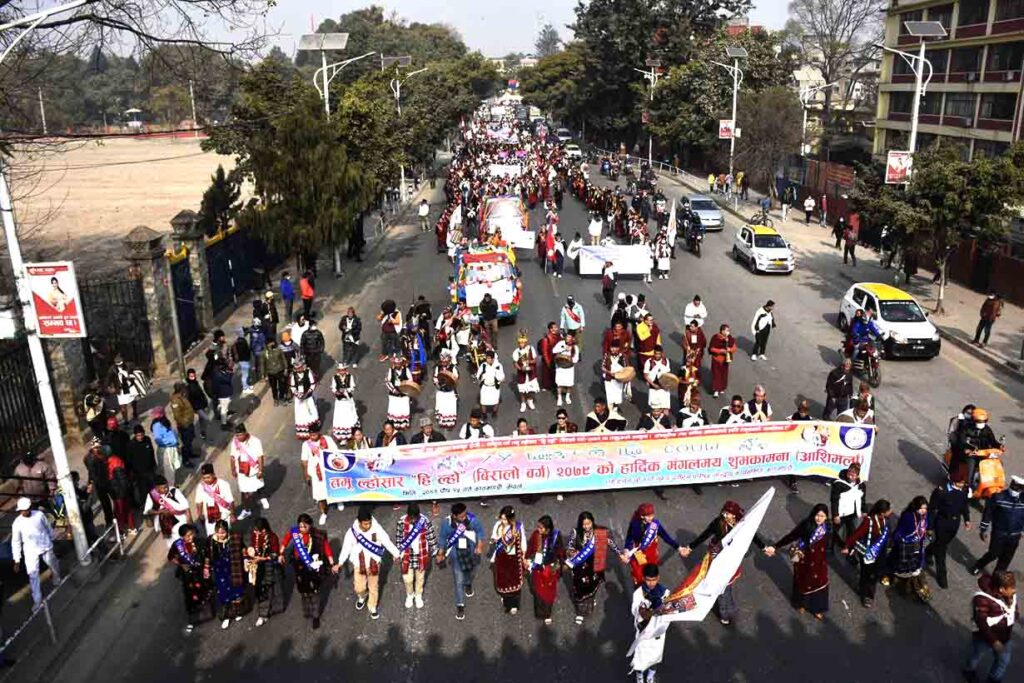 काठमाडौंको टुलिखेलमा तमु ल्होसारको रौनक (फाेटाे फिचर)
