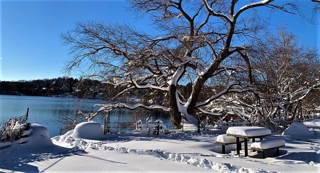 हिमआँधीले करौडौँ मानिस प्रभावित
