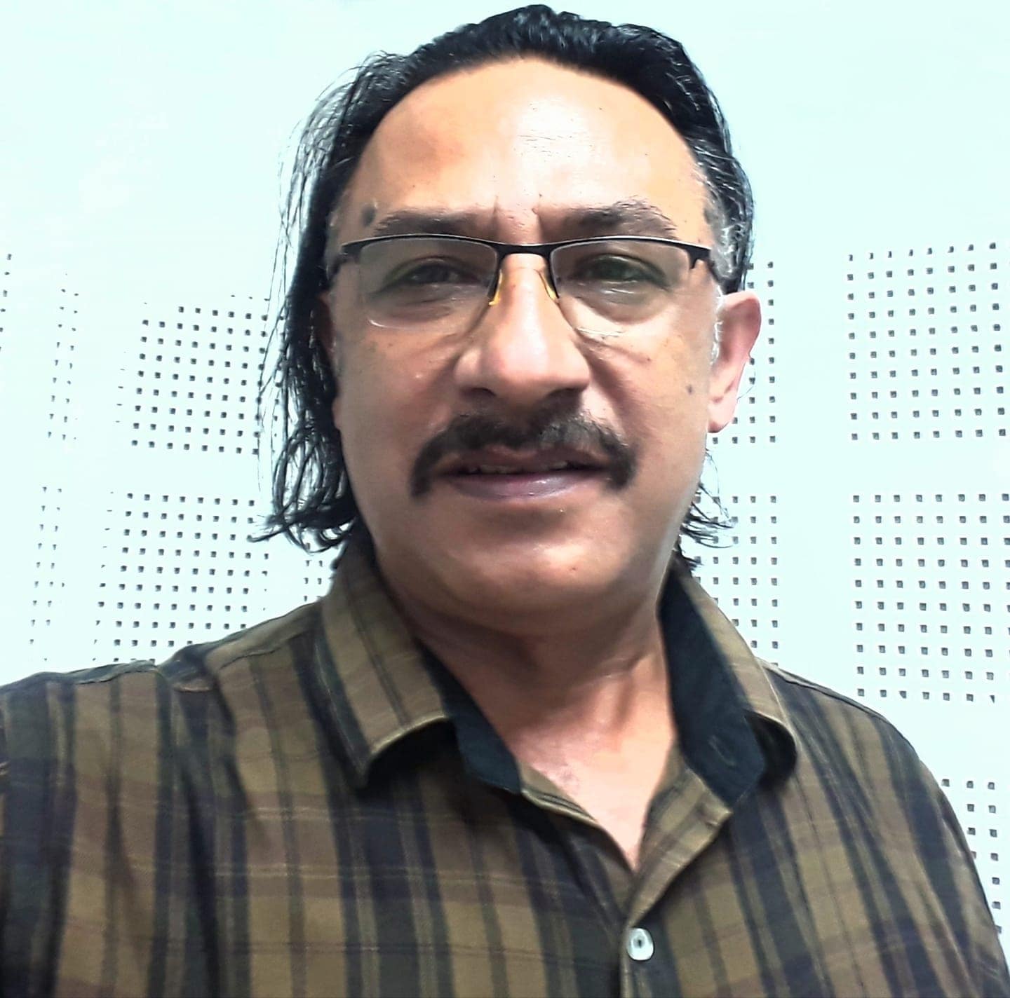 न आतिनु रवि म पनि संगै आउला : हरिश्रण लामिछाने image