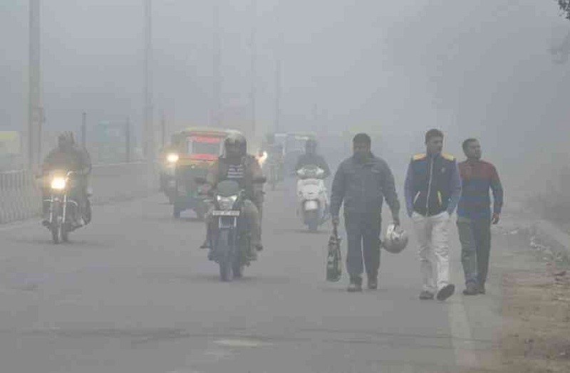 शीतलरबाट जनजीवन प्रभावित image