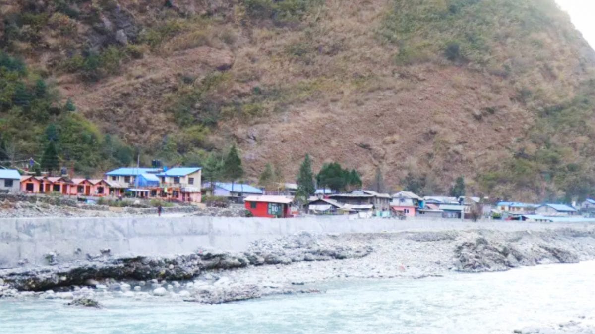 बगरमै बस्ती बसाल्दै तालगाउँवासी image