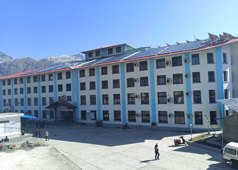 कर्णालीमा लोभलाग्दो स्वास्थ्य सेवा image
