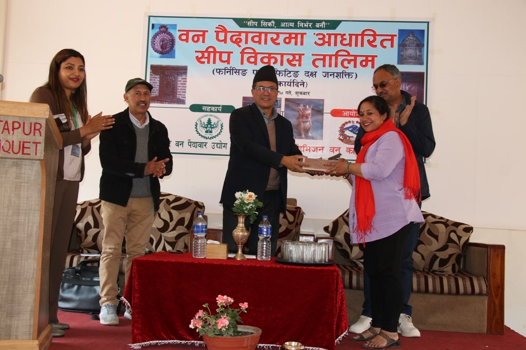 सहज काठ उपलब्ध नहुँदा पनि काठमाडौं उपत्यकाको मौलिकता हराउँदैछ : प्रमुख प्रजापति image