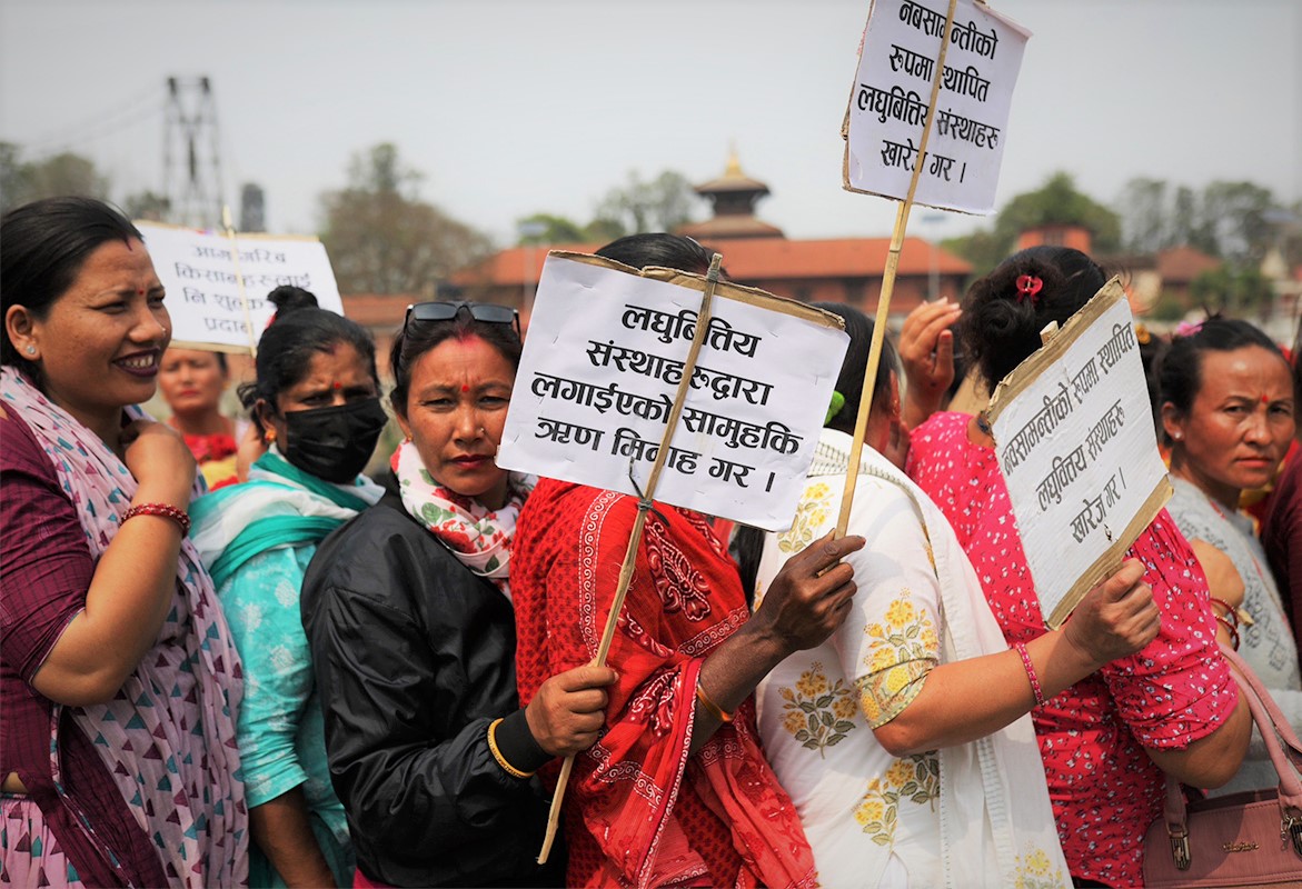 लघुवित्त विरुद्ध प्रदर्शन, ऋण मिनाहा गर्न माग image