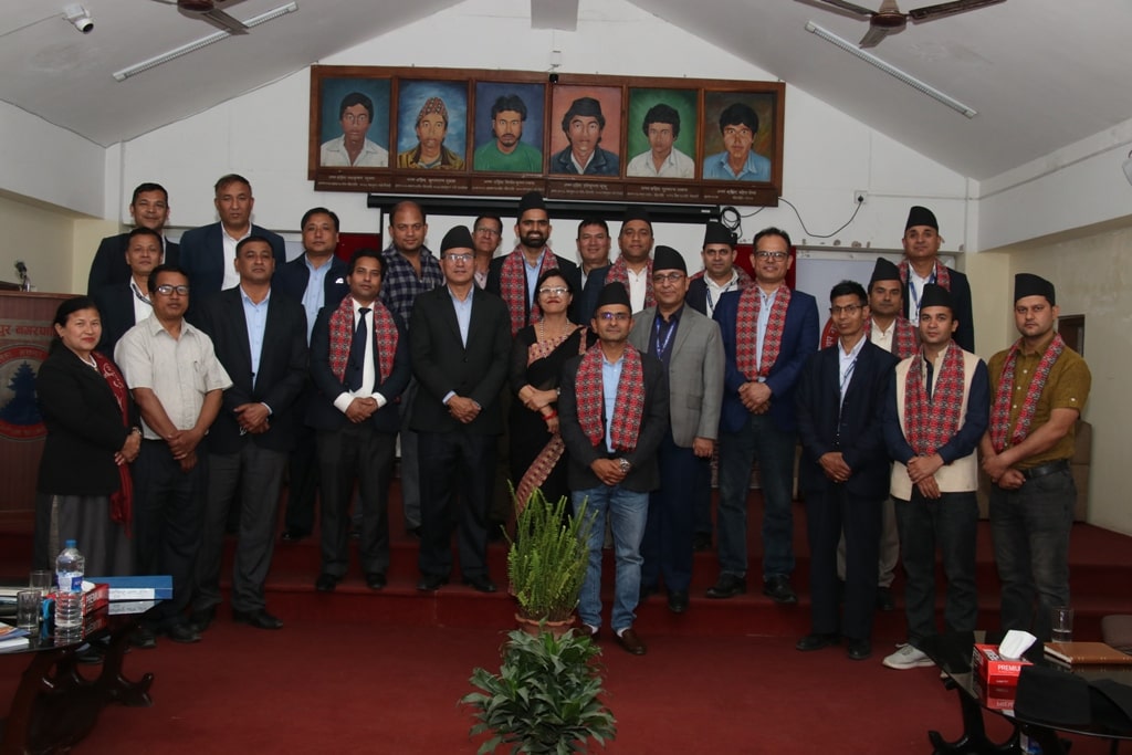 काठमाडौं उपत्यकाका नगरपालिकाका प्रमुख प्रशासकीय अधिकृतहरू भक्तपुर नगरपालिकामा image