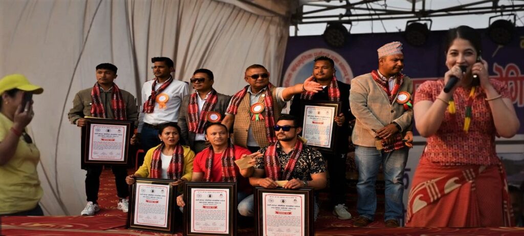 महोत्सवमा नृत्य प्रतियोगी र खेलाडीलाई नगद पुरस्कार (भिडियोसहित)