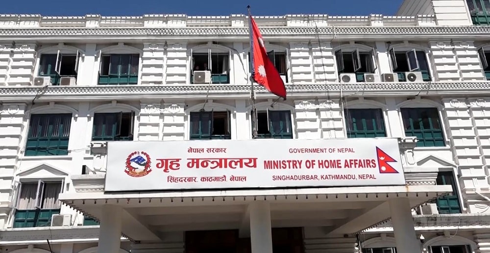 भाडा लिएर यात्रु बोक्ने निजी सवारीलाई रोक्न गृह मन्त्रालयको निर्देशन