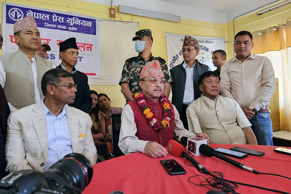 कर्णाली प्रदेशमा कांग्रेस सरकारमा छिट्टै जान्छः उपप्रधानमन्त्री खड्का image