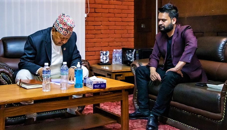 स्वास्थ्यमन्त्री मोहनबहादुर बस्नेतलाई मेयर बालेन शाहको चेतावनी image