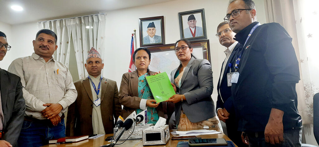 पत्रकारको न्यूनतम तलब ३४ हजार रुपैयाँ बनाउन सिफारिस