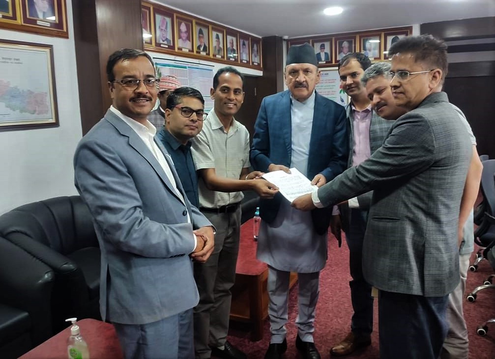 रेडियोबाट अव्यवहारिक रूपमा लिइँदै आइएको रोयल्टी मिनाहा गर्न अर्थमन्त्रीलाई आग्रह image