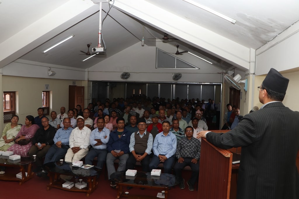 आर्थिक उदारताले संस्थाहरु डुब्ने खतरा रहेको मेयर प्रजापतिको चेतावनी