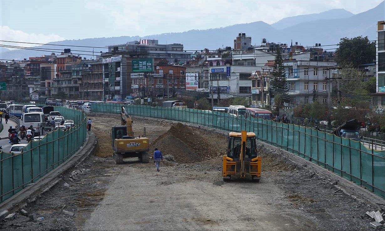 ग्वार्को फ्लाइओभरको के हुदैछ काम ? image