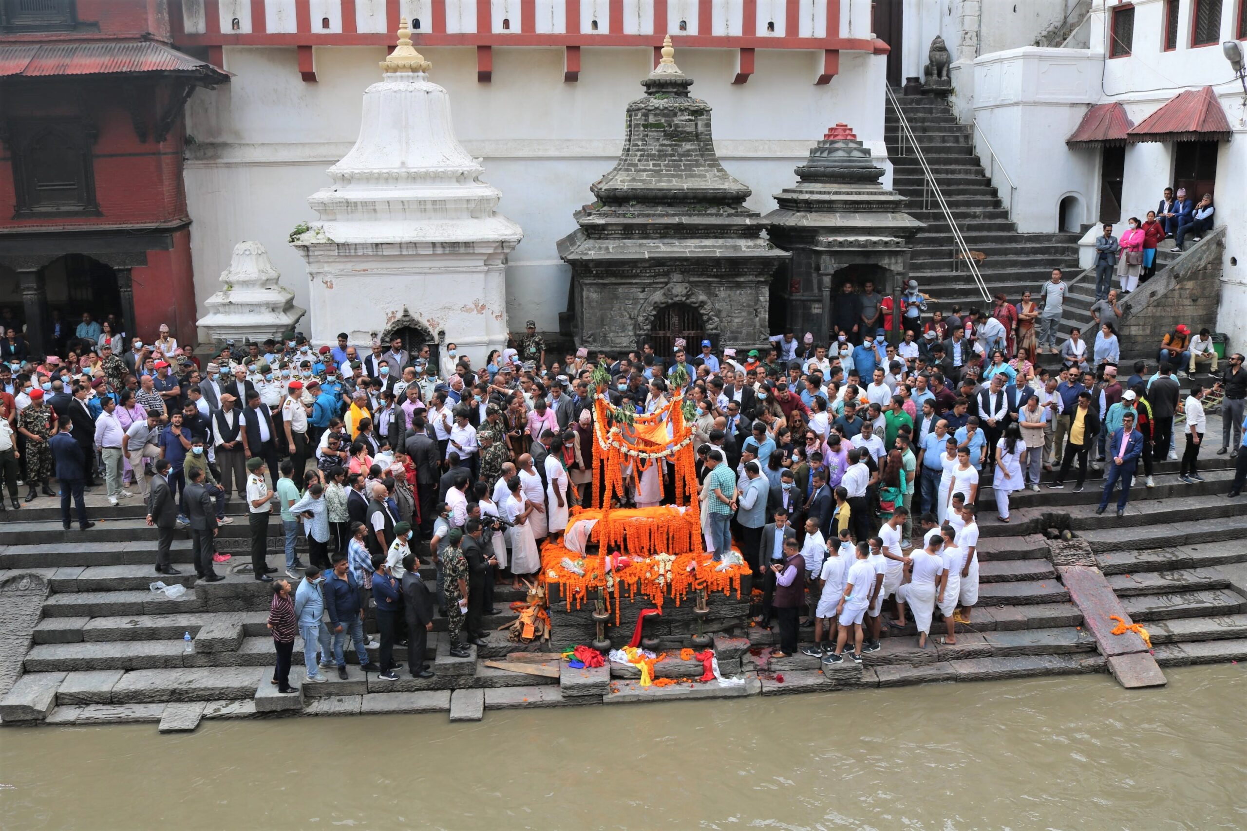 पशुपति आर्यघाटमा सीता दाहालको अन्तिम बिदाइ image