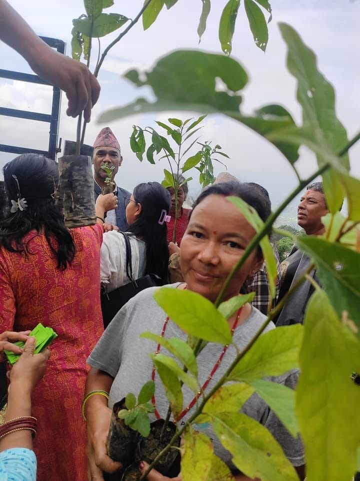 चाँगुनारायणमा एक महिना तीन दिनमा ८ हजार ८ सय ५० विरुवा बृक्षारोपण (फोटोफिचर) image
